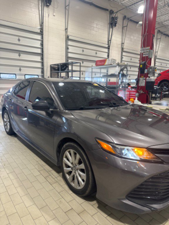 Used 2019 Toyota Camry LE video 2