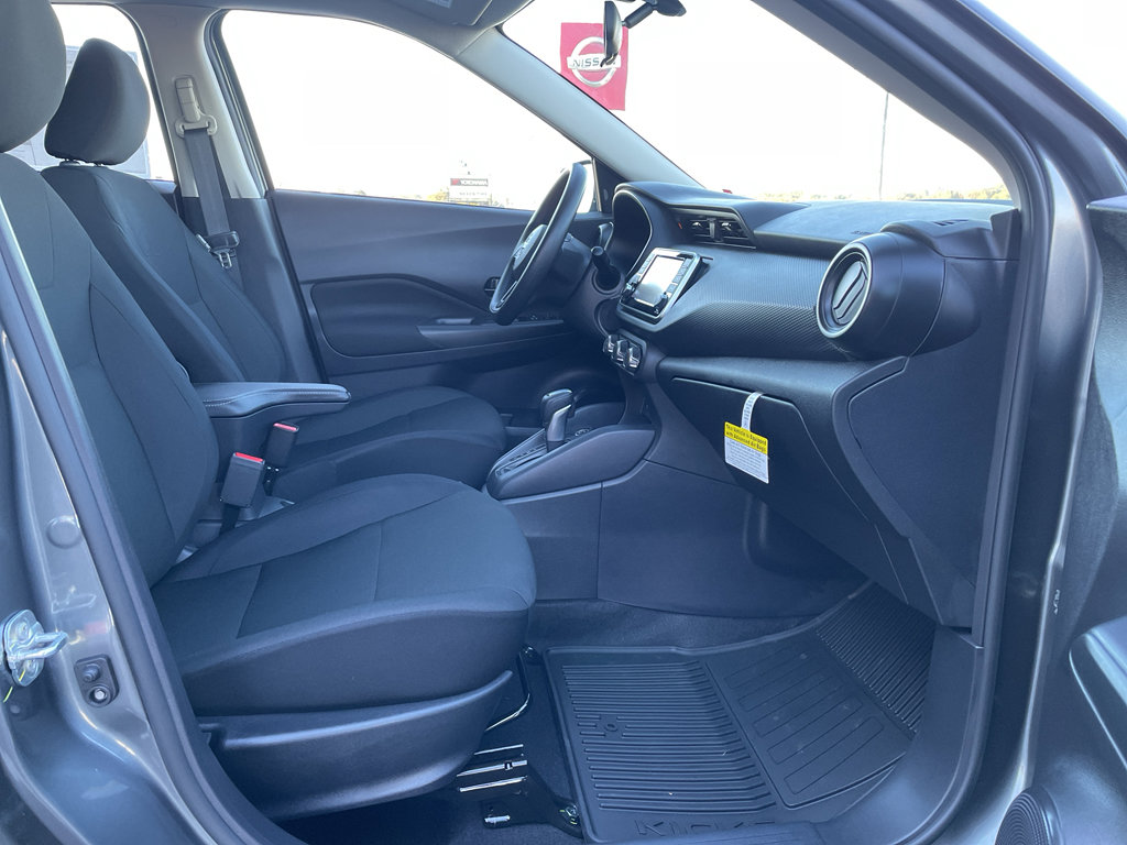 New 2025 Nissan Kicks Play S image 23
