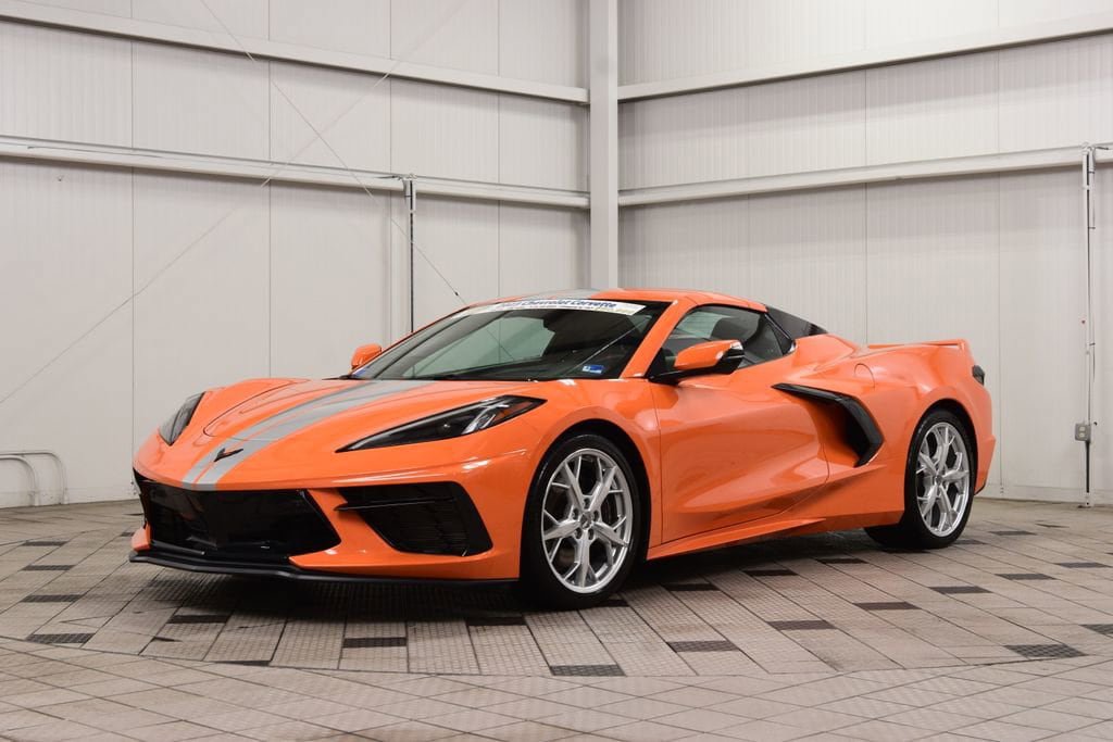 Used 2023 Chevrolet Corvette Stingray Premium Conv w/ Z51 Performance Package RWD image 3