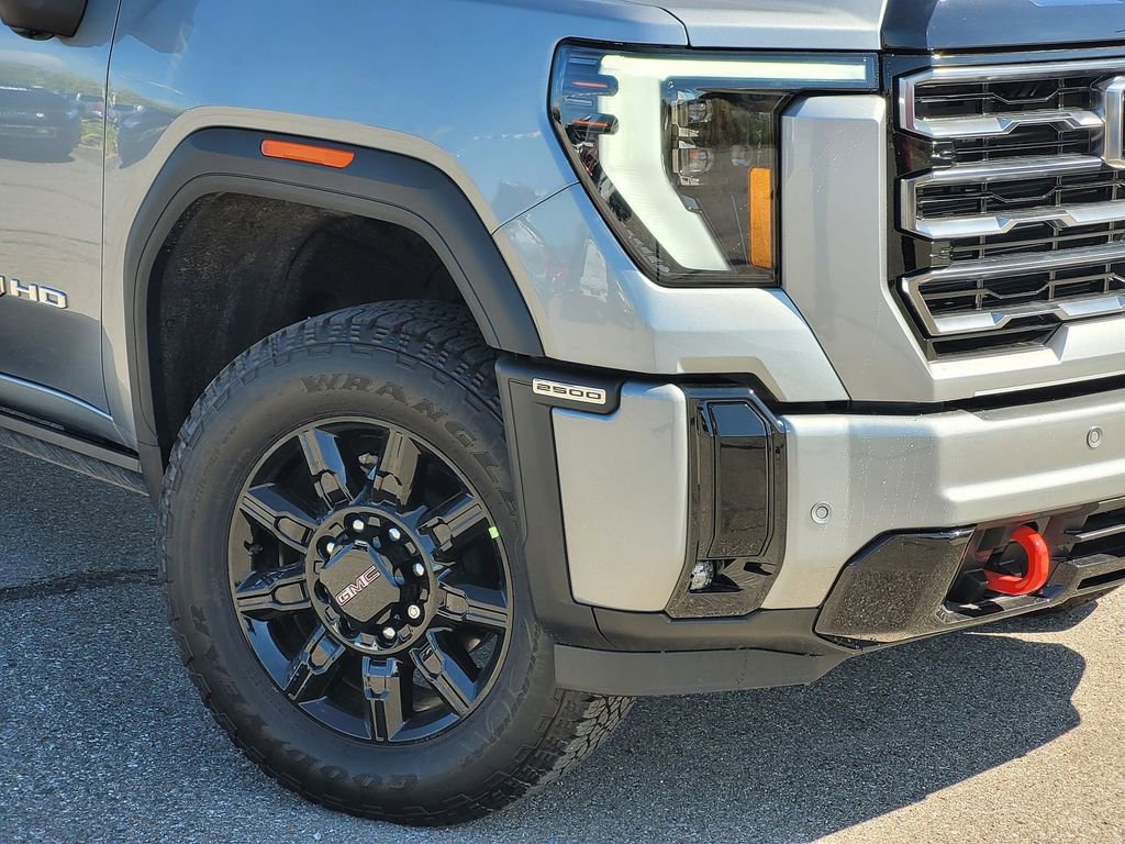 New 2026 GMC Sierra 2500 AT4 w/ AT4 Premium Plus Package AWD/4WD image 3