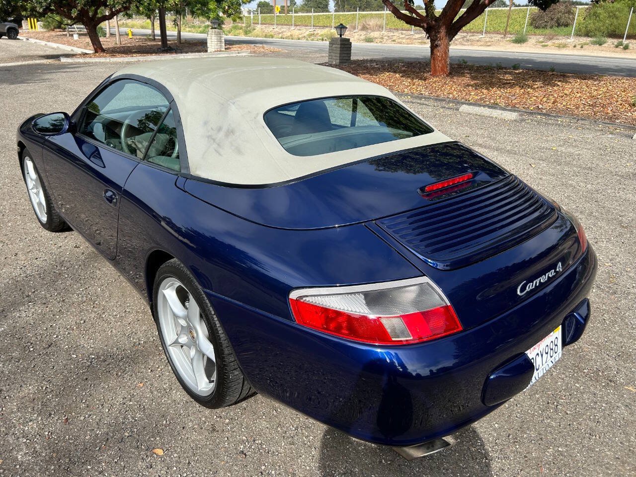 Used 2003 Porsche 911 Carrera 4 AWD/4WD image 25