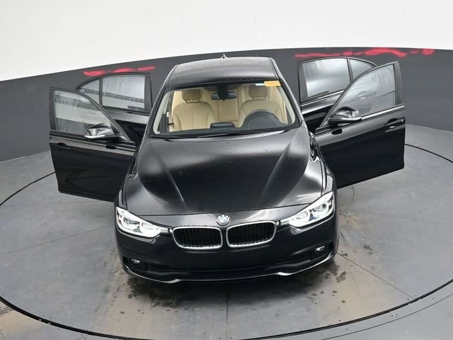 Used 2018 BMW 320i Sedan image 42