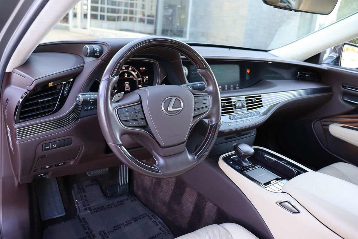 Used 2018 Lexus LS 500 w/ Interior Upgrade Package image 13