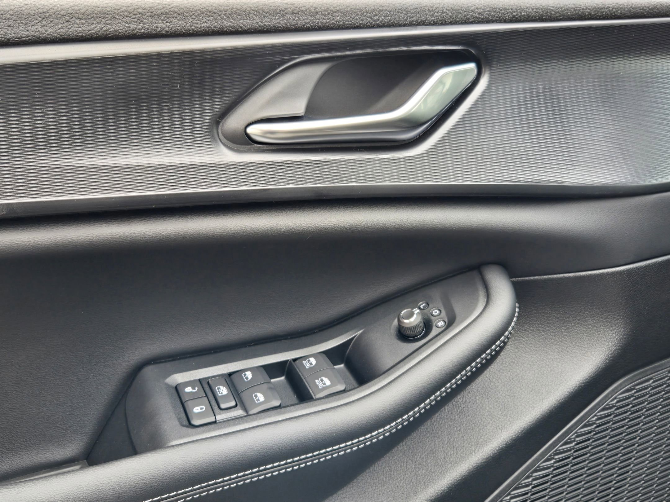 New 2025 Jeep Grand Cherokee image 19