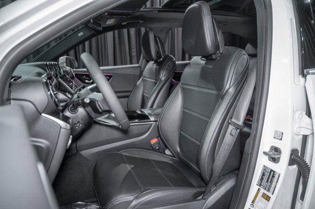 Certified 2026 Mercedes-Benz GLC 300 4MATIC image 11