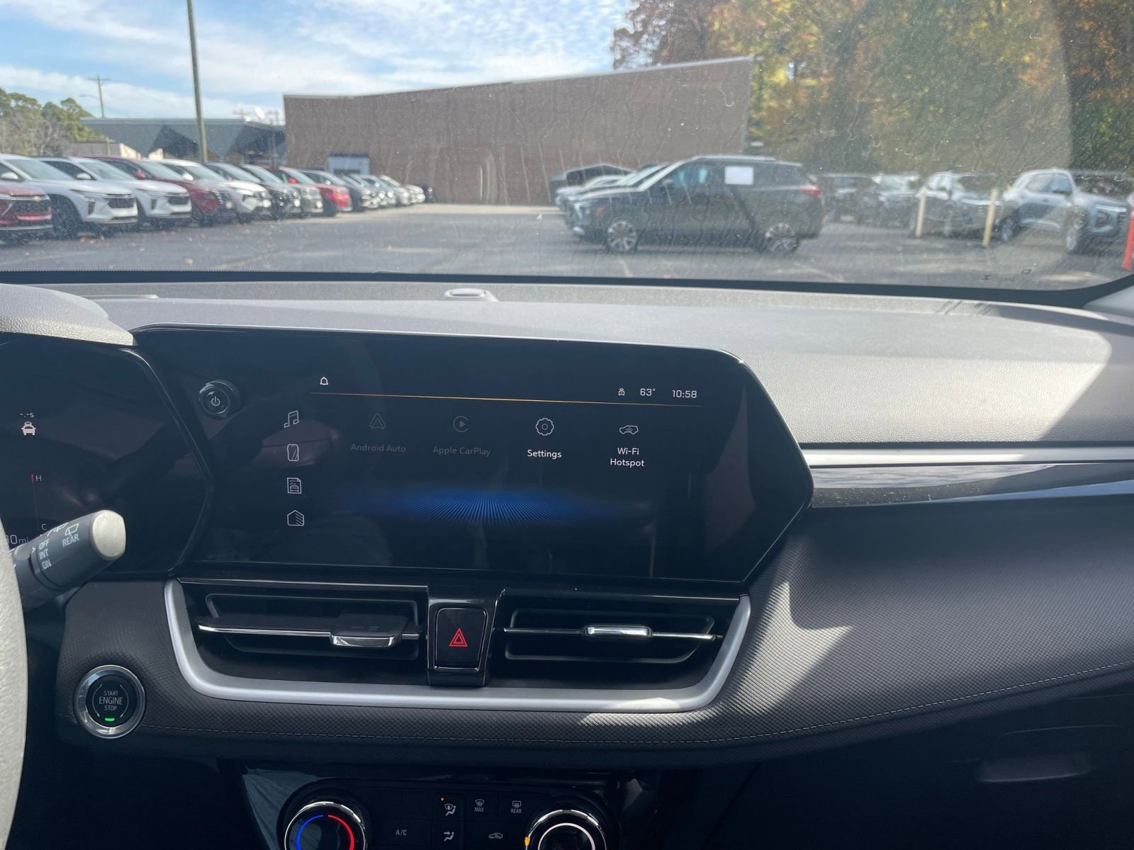 Used 2025 Chevrolet TrailBlazer LT image 18