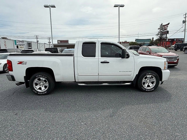 Used 2011 Chevrolet Silverado 1500 LT w/ All-Star Edition image 2