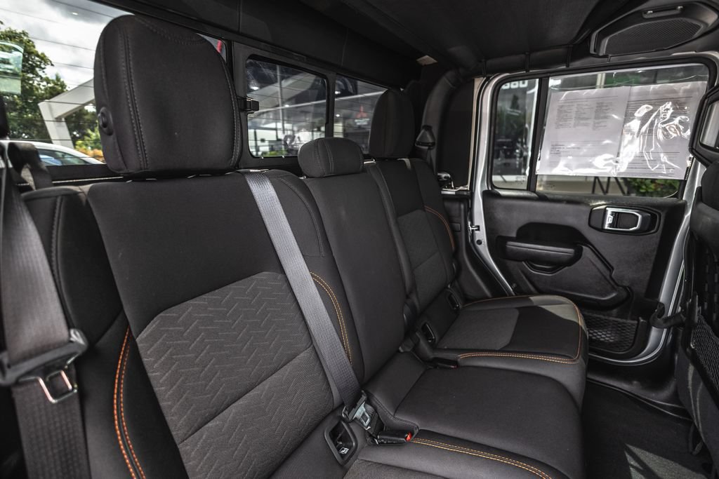 Used 2022 Jeep Gladiator Mojave w/ Trailer Tow Package AWD/4WD image 32