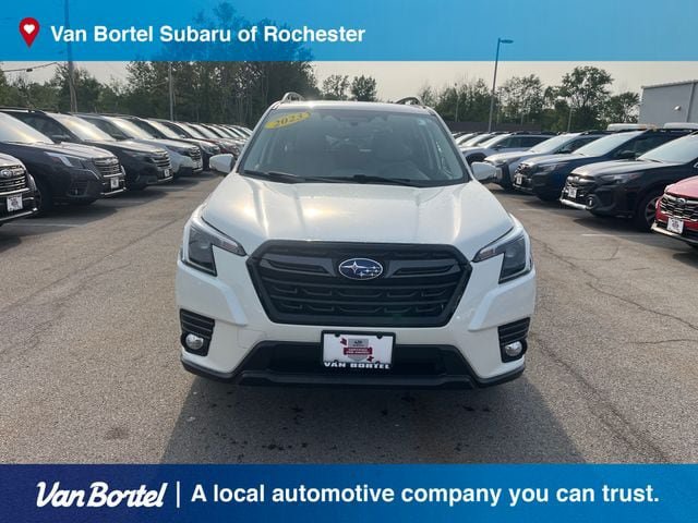 Used 2023 Subaru Forester Limited AWD/4WD image 8