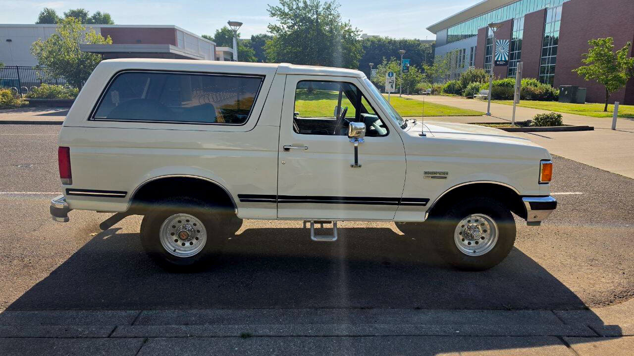 Used 1990 Ford Bronco AWD/4WD image 4