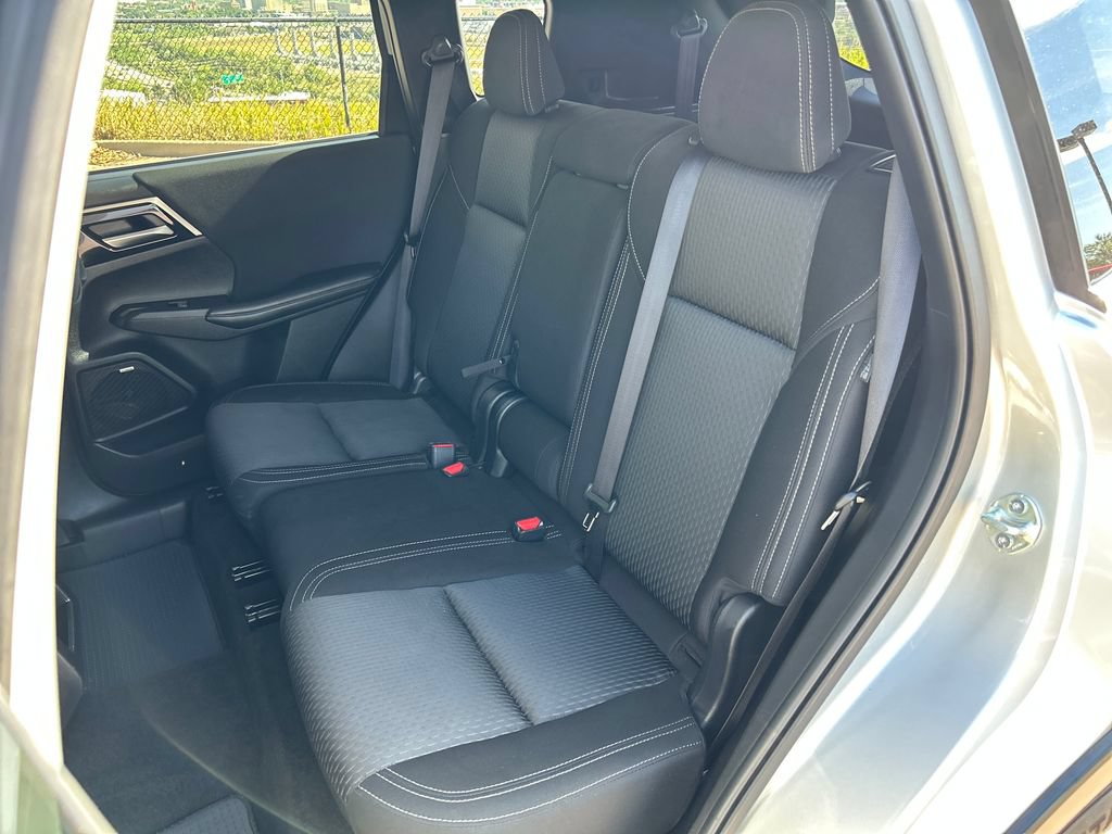 Used 2025 Mitsubishi Outlander ES AWD/4WD image 17