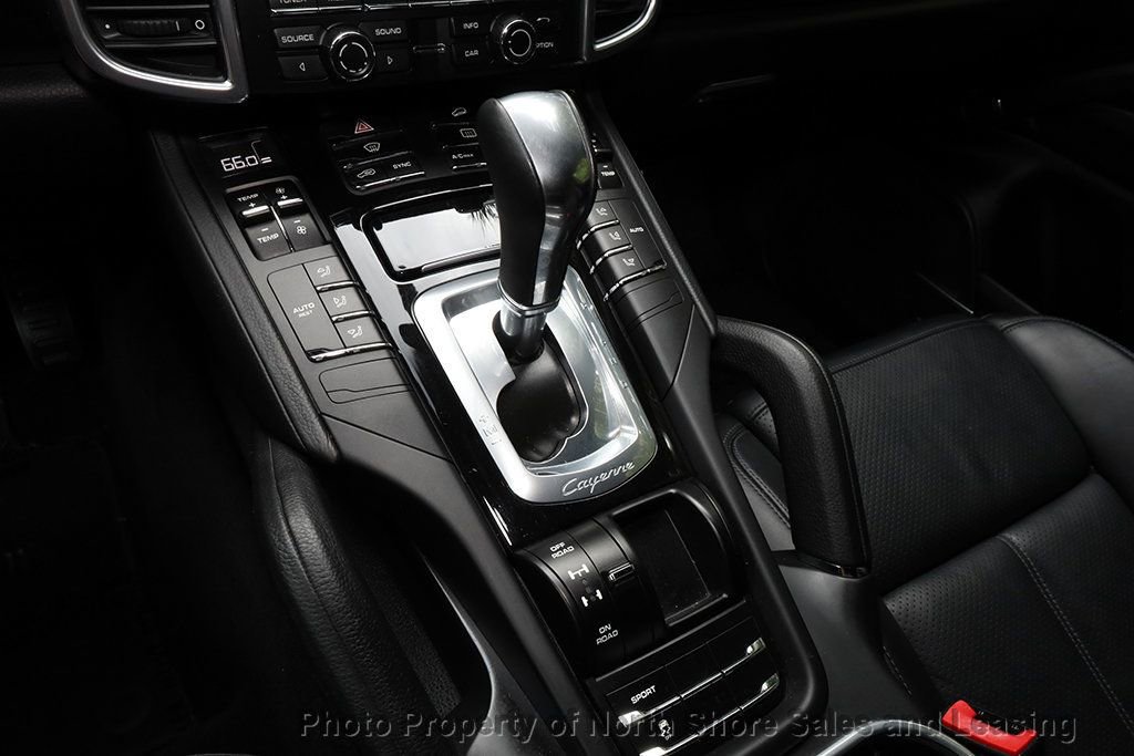 Used 2014 Porsche Cayenne Diesel AWD/4WD image 45