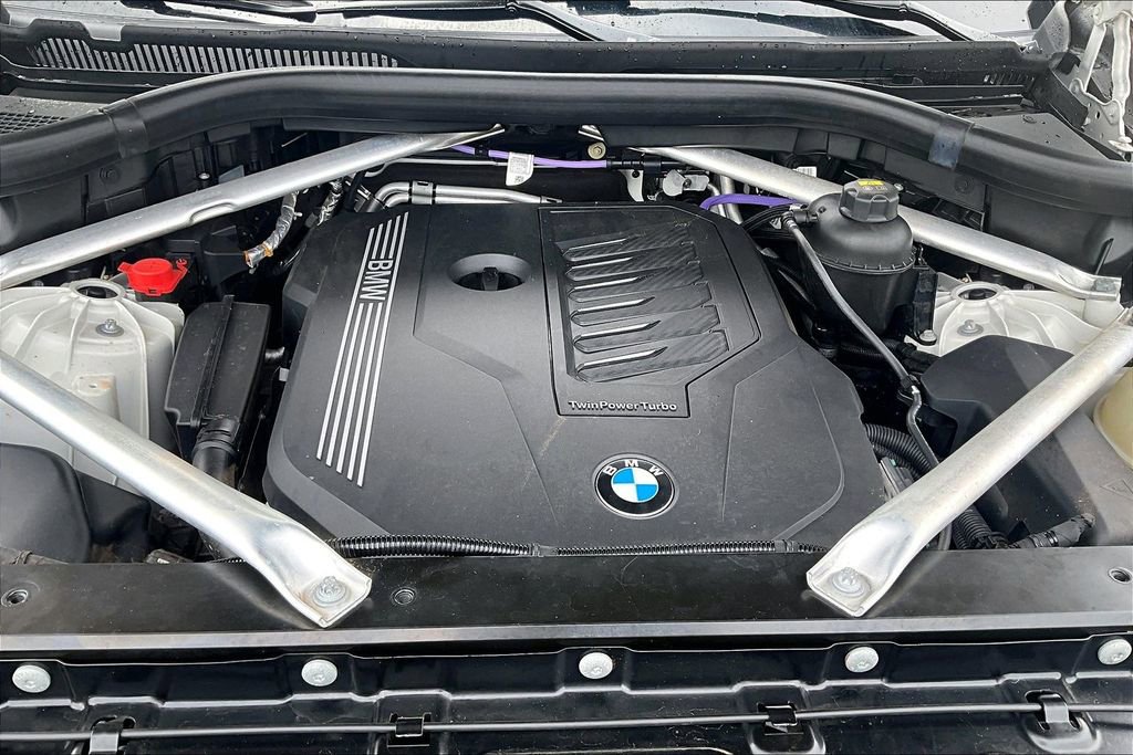 Used 2023 BMW X5 xDrive40i w/ Premium Package AWD/4WD image 9