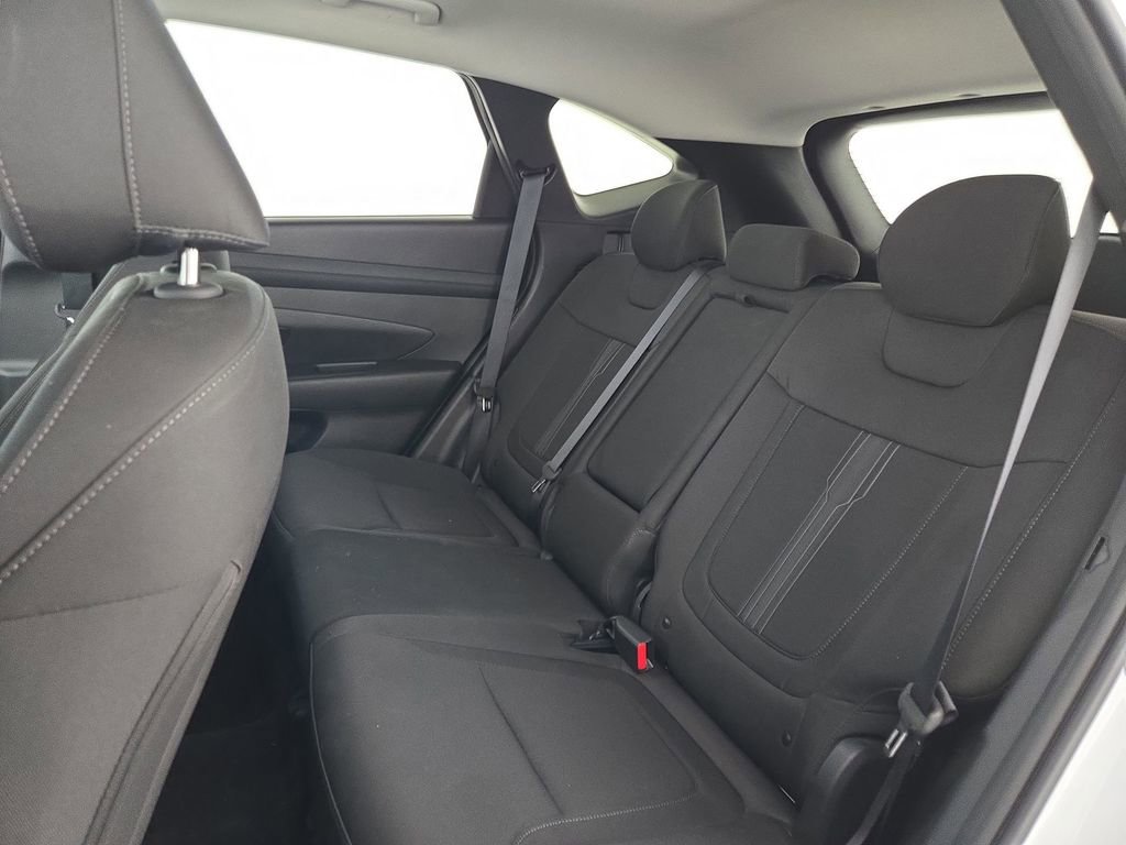 Used 2025 Hyundai Tucson SEL FWD image 30