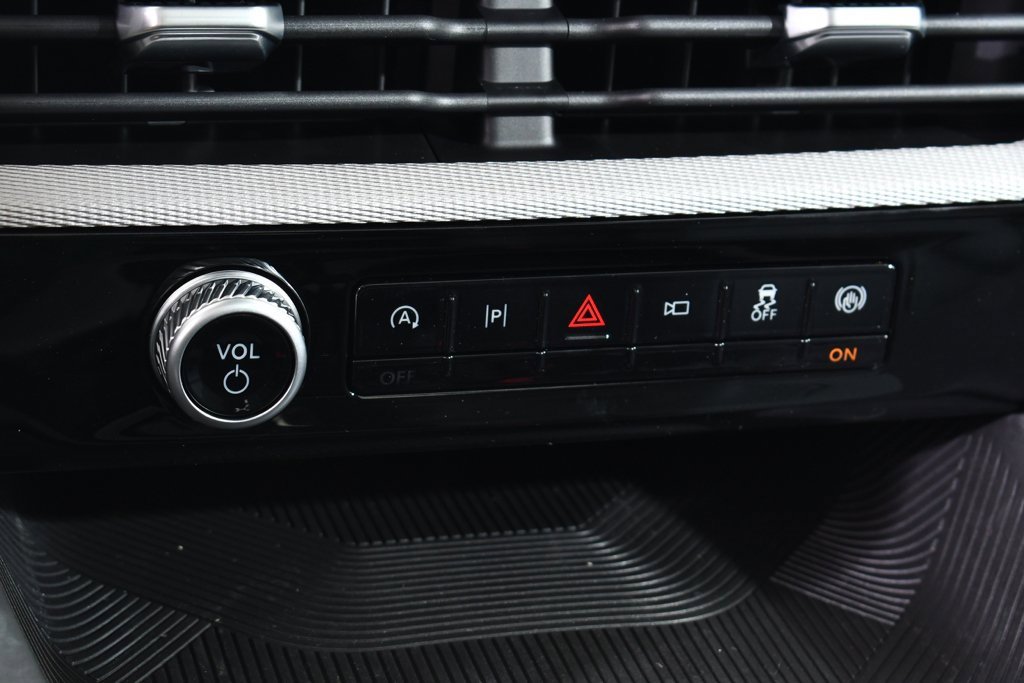 New 2025 Ford Explorer Active w/ Active Comfort Package image 30