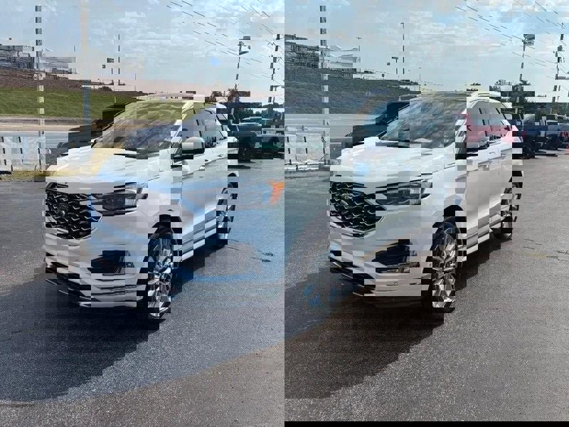 Used 2022 Ford Edge Titanium w/ Equipment Group 301A image 8