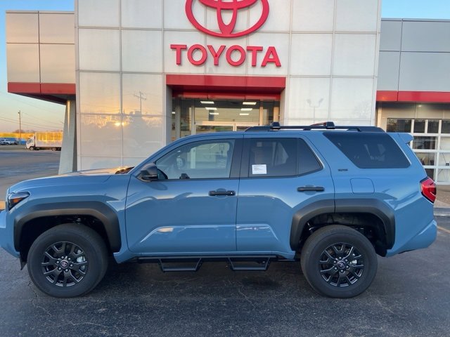 New 2026 Toyota 4Runner SR5 image 2