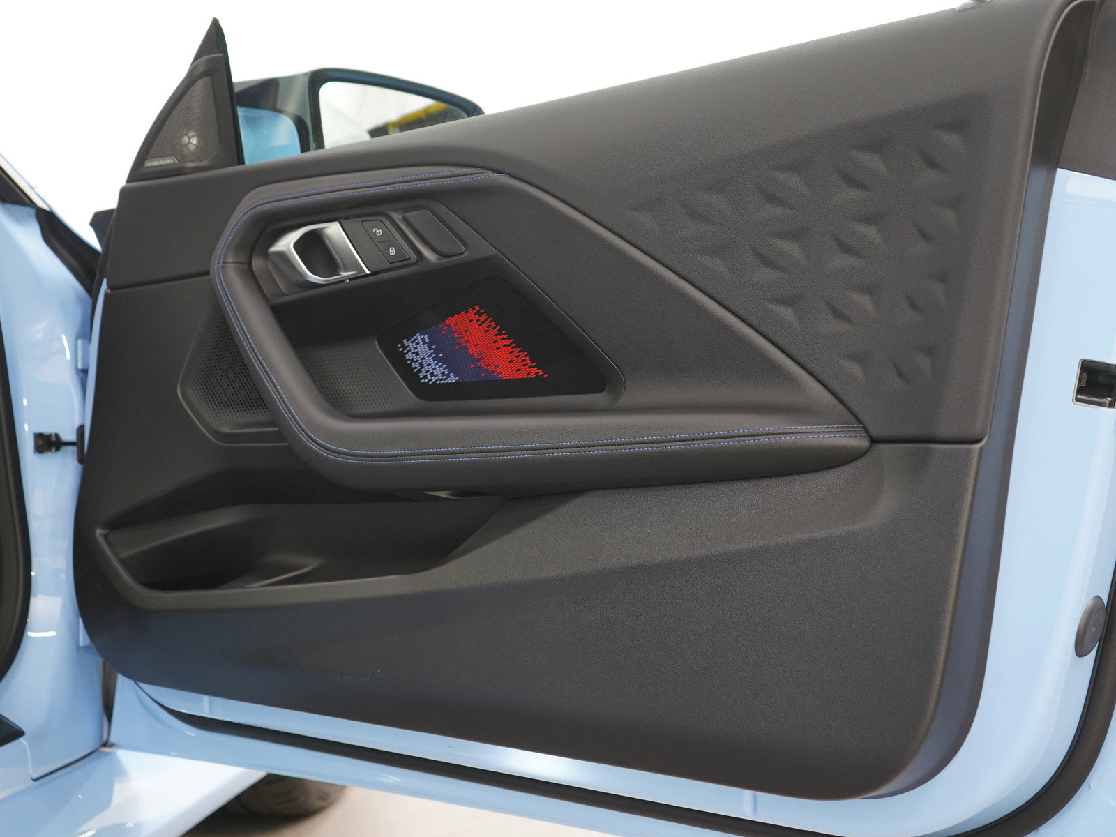 Used 2024 BMW M2 RWD image 9