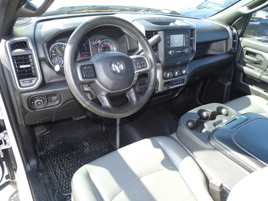 Used 2022 RAM 5500 Tradesman RWD image 23