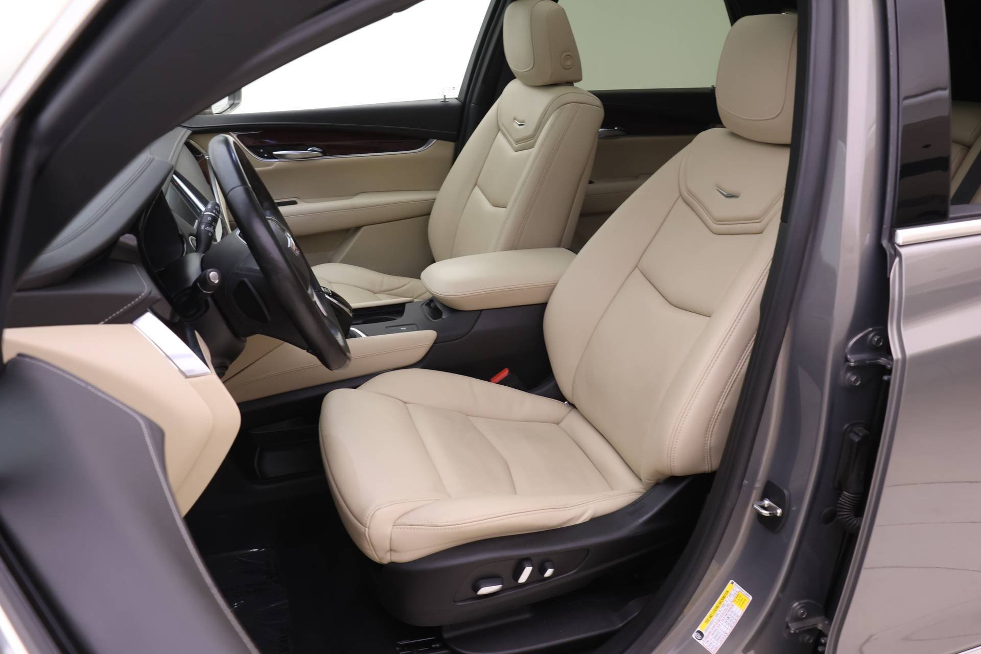 Used 2019 Cadillac XT5 Luxury image 8