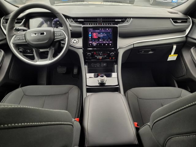 New 2026 Jeep Grand Cherokee L 2WD image 11