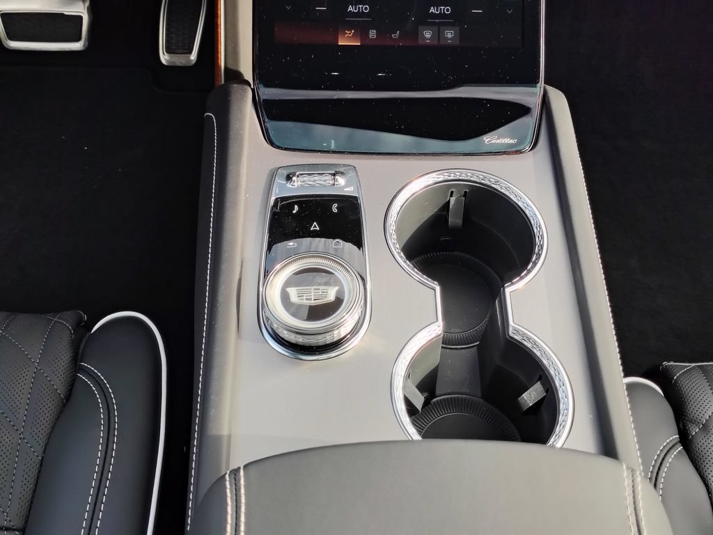 New 2027 Cadillac Vistiq Premium Luxury AWD/4WD image 43