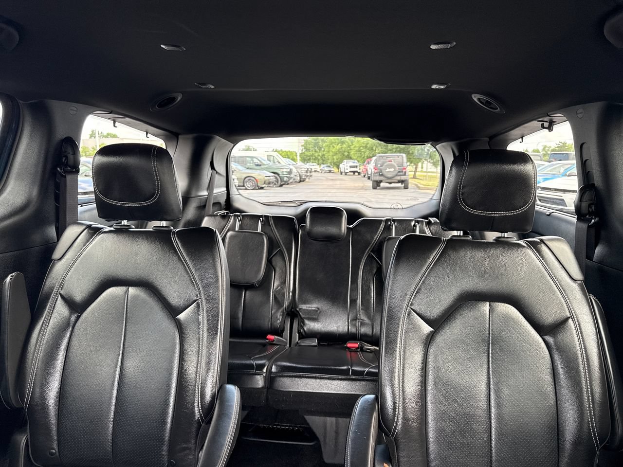 Used 2022 Chrysler Pacifica Touring-L w/ S Appearance Package FWD image 29