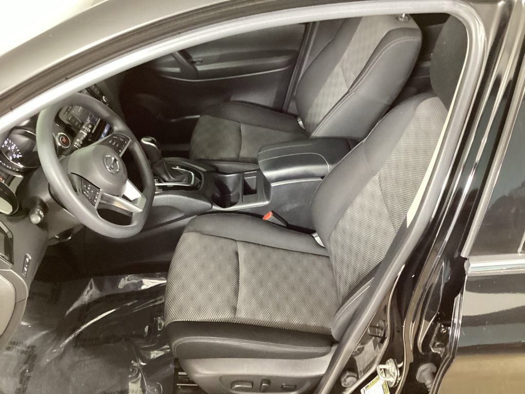 Used 2020 Nissan Rogue Sport SV FWD image 27