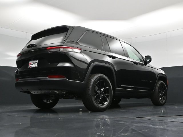 New 2026 Jeep Grand Cherokee Altitude AWD/4WD image 54