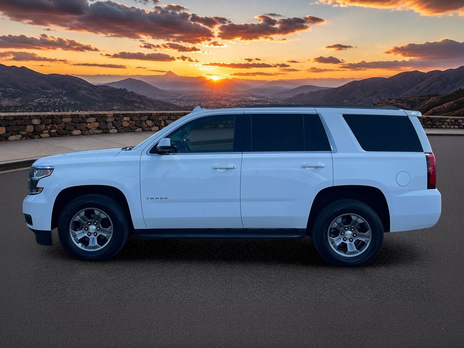 Used 2020 Chevrolet Tahoe LS w/ Max Trailering Package AWD/4WD image 3