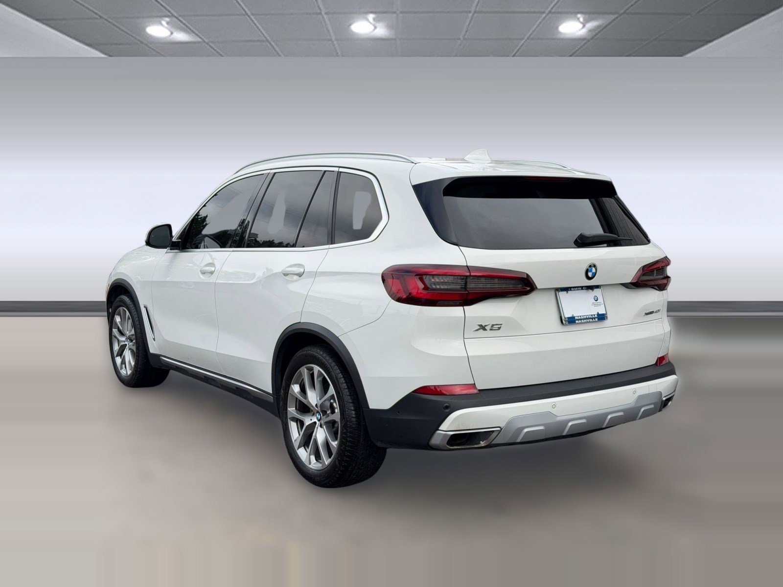 Used 2022 BMW X5 xDrive40i w/ Premium Package image 3