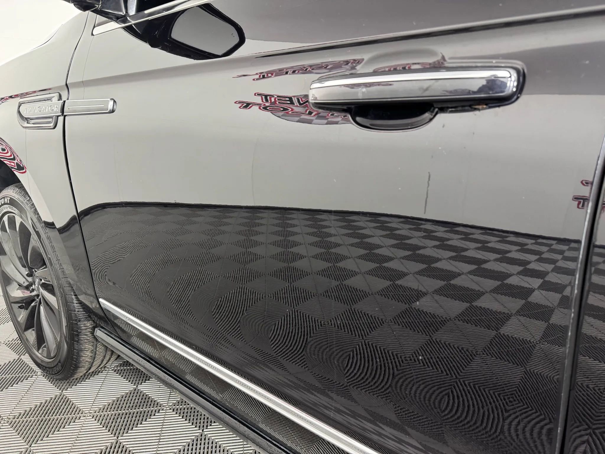 Used 2020 Lincoln Navigator L Reserve w/ Equipment Group 208A Reserve image 30