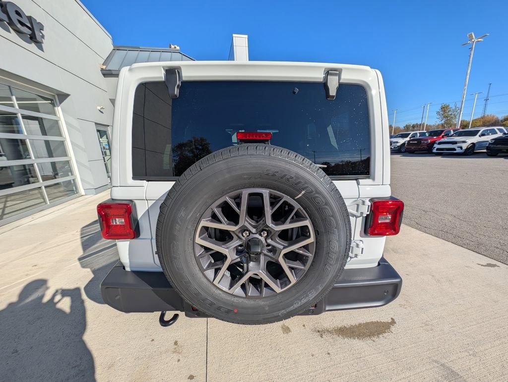 New 2026 Jeep Wrangler Sahara image 11