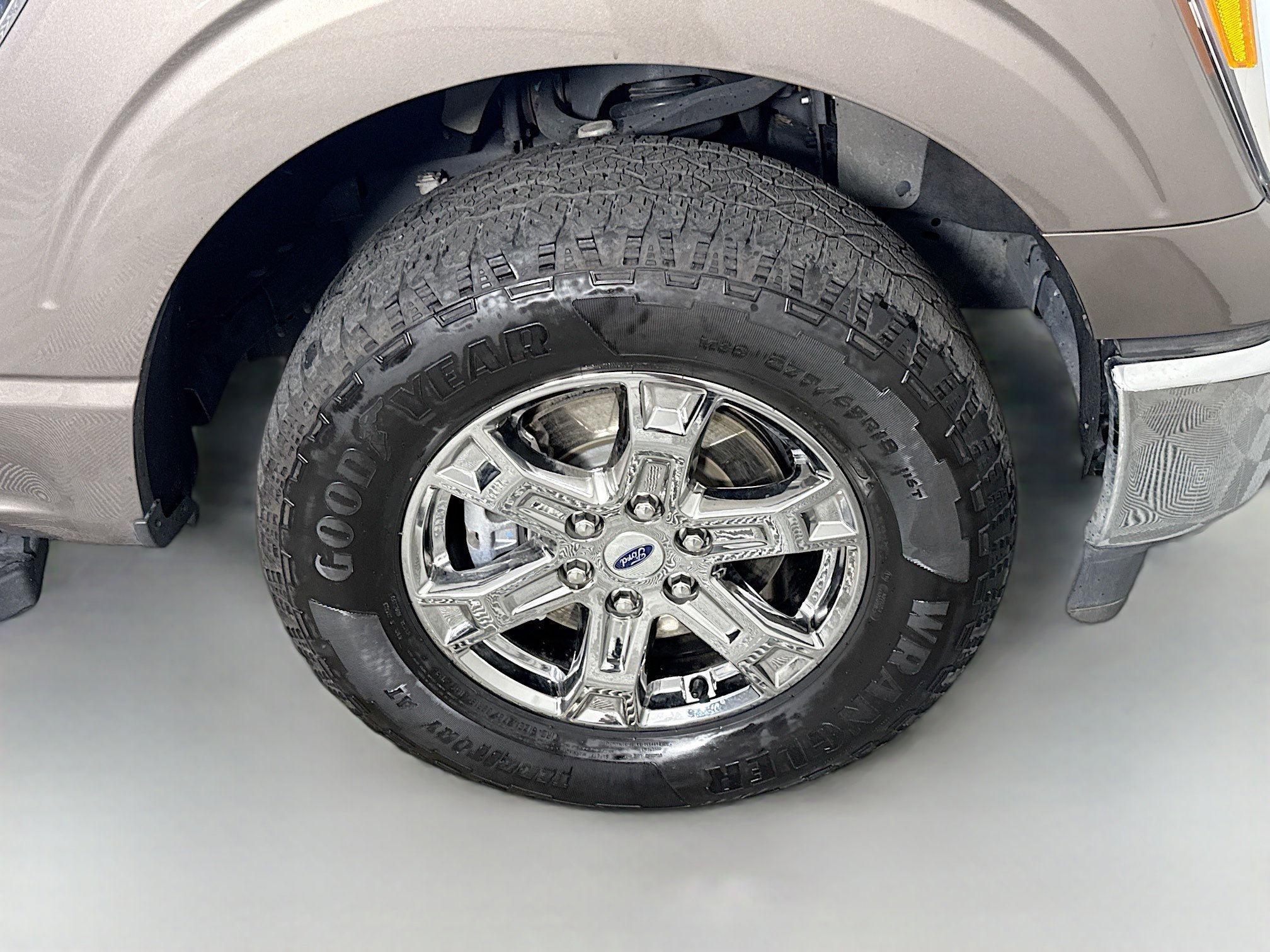 Used 2023 Ford F150 Lariat image 32