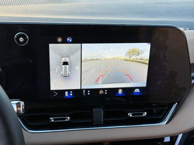 Used 2025 Chevrolet Equinox ACTIV w/ Safety and Technology Package image 13