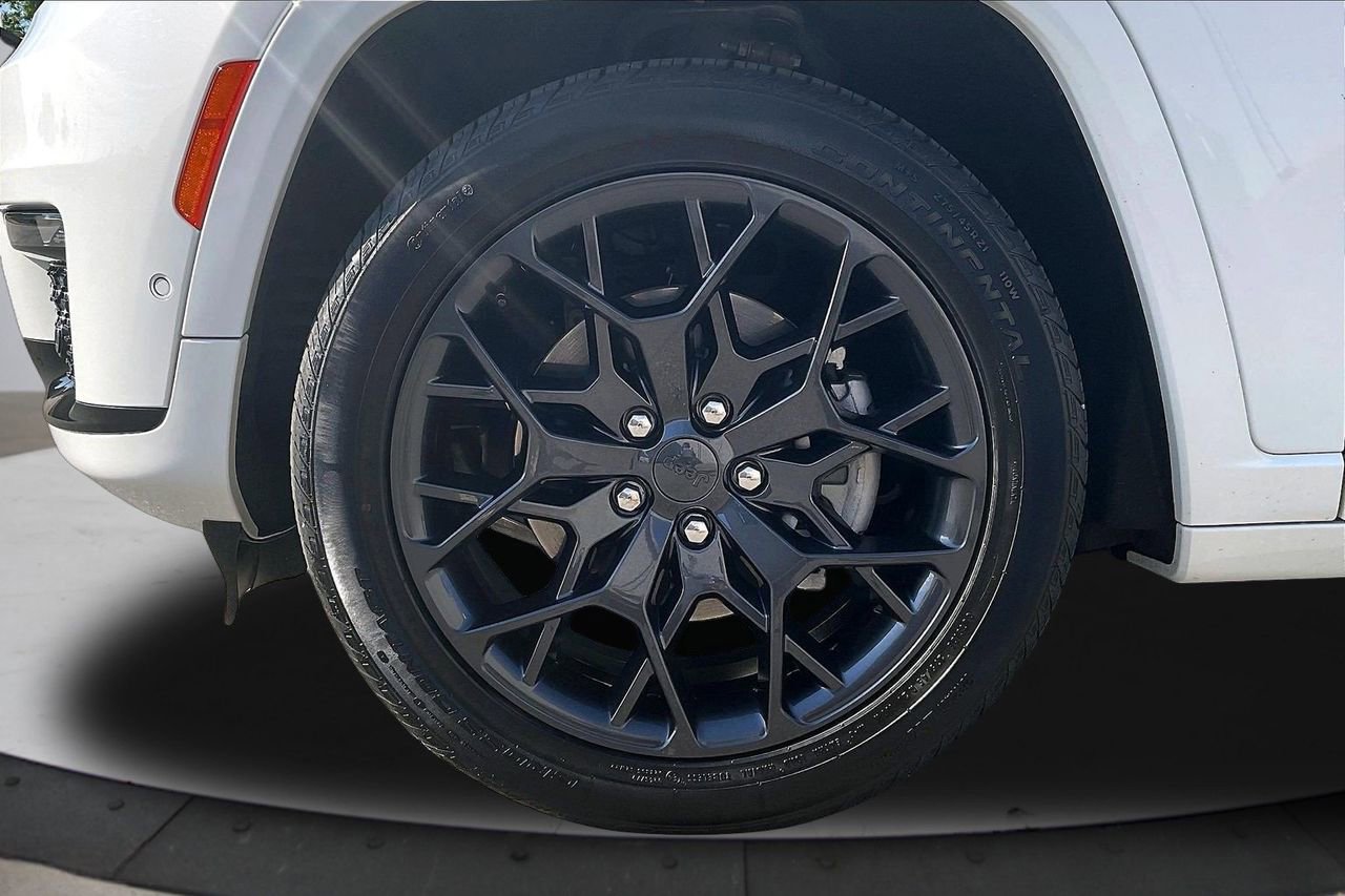 Certified 2025 Jeep Grand Cherokee L Summit image 36