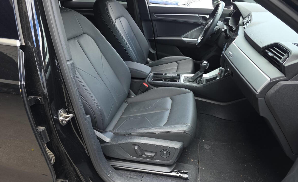 Used 2021 Audi Q3 2.0T Premium AWD/4WD image 9