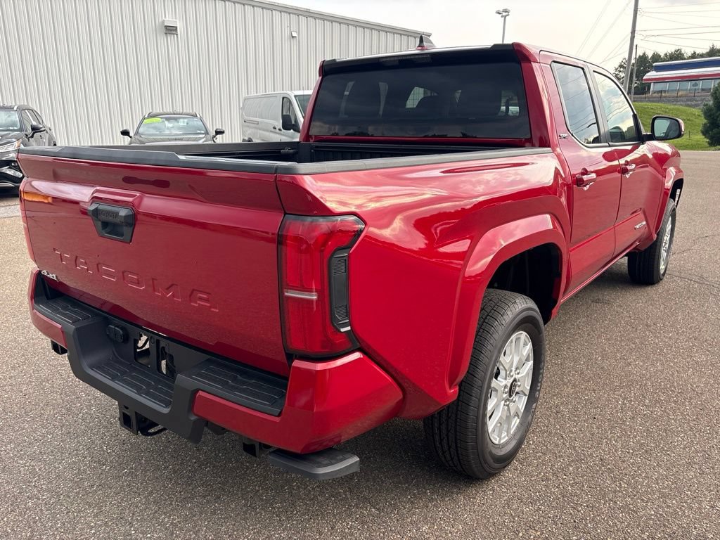 Used 2026 Toyota Tacoma SR5 AWD/4WD image 7