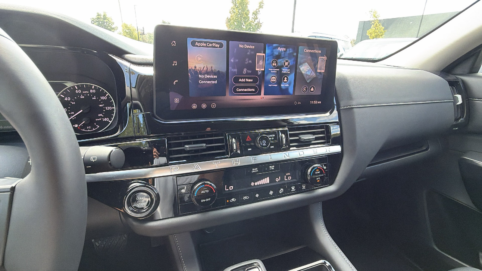 Used 2026 Nissan Pathfinder SV AWD/4WD image 32