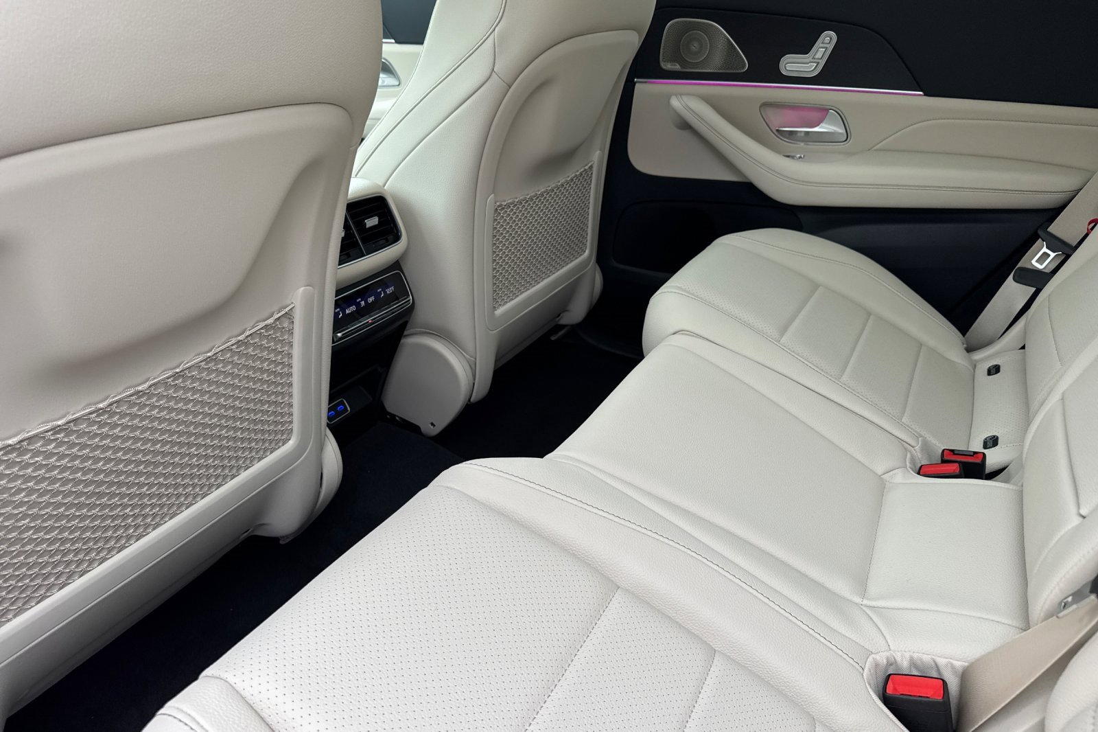 New 2026 Mercedes-Benz GLS 450 4MATIC image 14