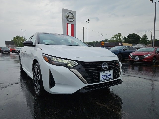 New 2025 Nissan Sentra SR image 13