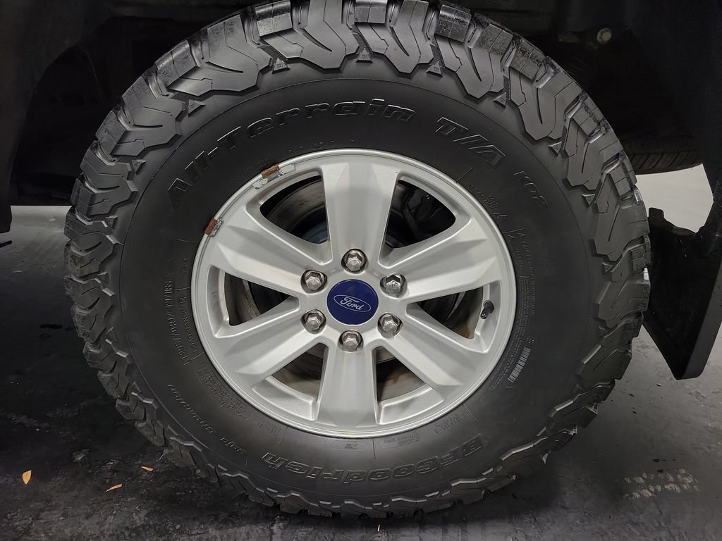Used 2017 Ford F150 XLT RWD image 11