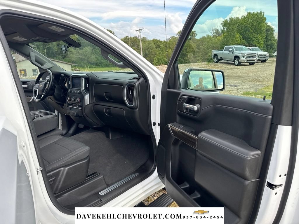Used 2021 Chevrolet Silverado 1500 LT AWD/4WD image 24