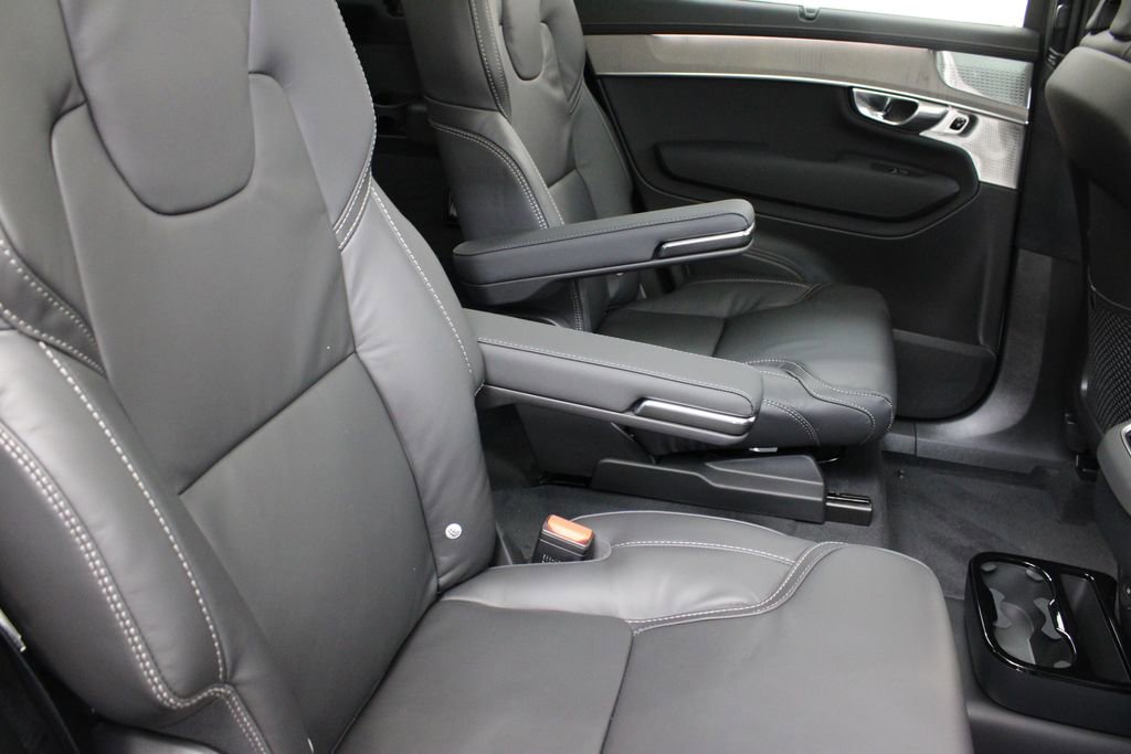 New 2026 Volvo XC90 B6 Ultra w/ Lounge Package AWD/4WD image 23