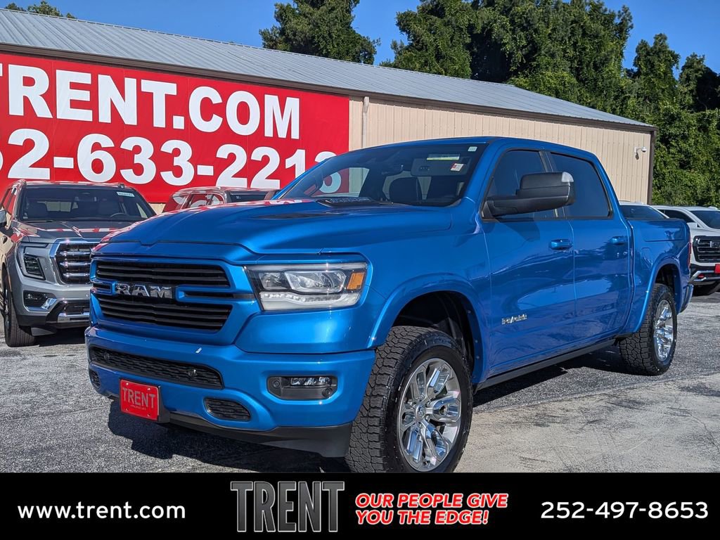 Used 2022 RAM 1500 Laramie AWD/4WD image 1