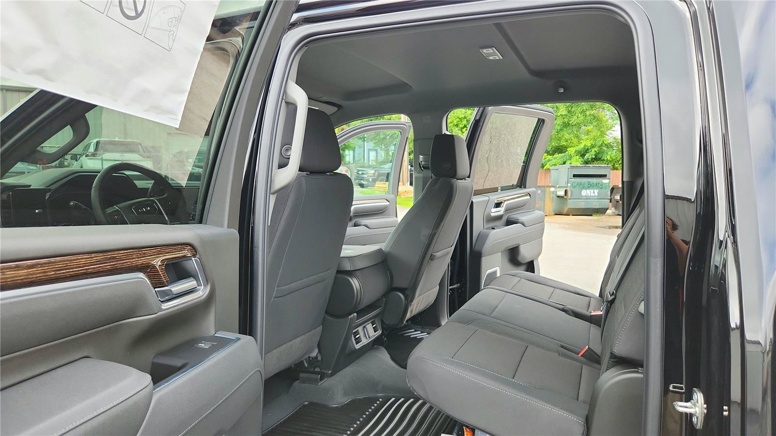 New 2026 GMC Sierra 2500 SLE AWD/4WD image 18