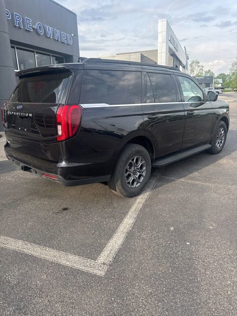 Used 2025 Ford Expedition Active AWD/4WD image 15