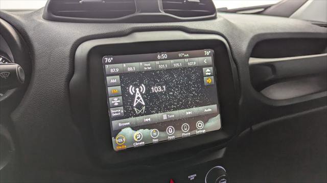 Used 2023 Jeep Renegade Latitude AWD/4WD image 27