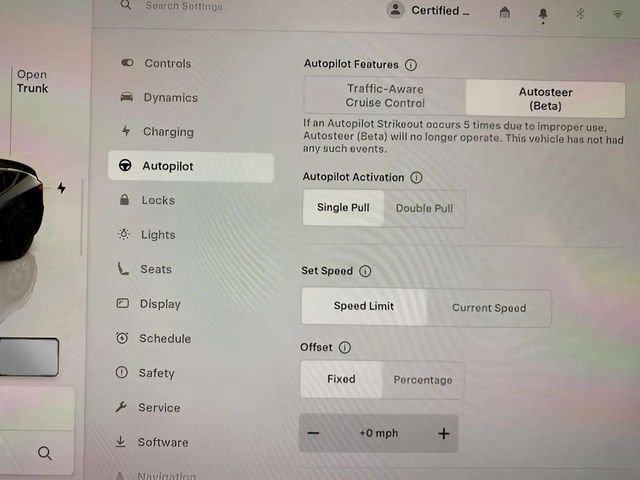 Used 2023 Tesla Model Y Performance image 34