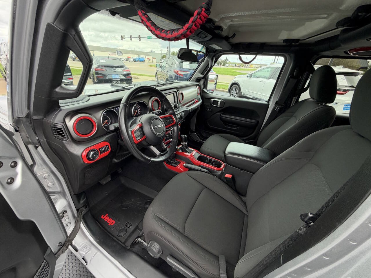 Used 2019 Jeep Wrangler Unlimited Sport S AWD/4WD image 16